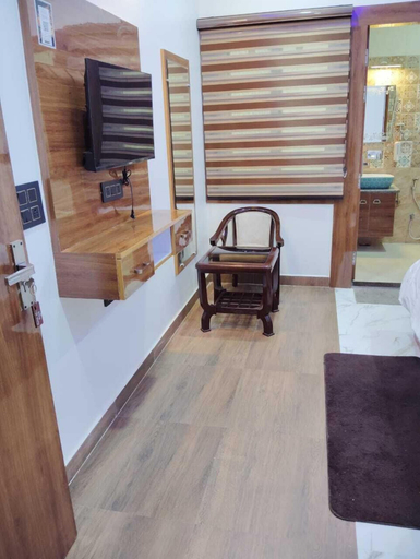 Bedroom 1, Madhav Residency, Mathura