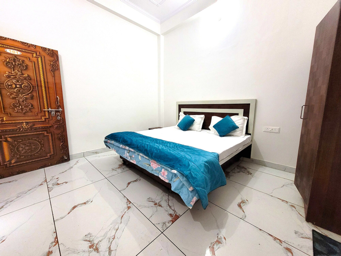 Bedroom 5, Hotel Ram Ghat Inn, Satna