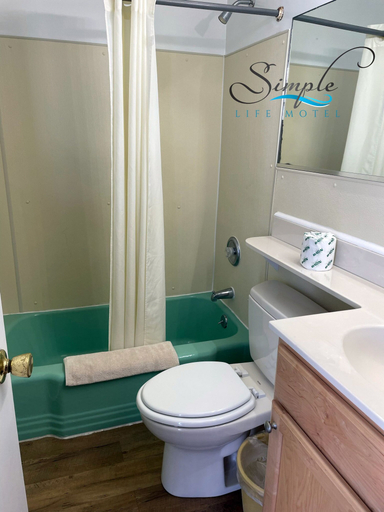Bathroom 3, Simple Life Motel, Worcester
