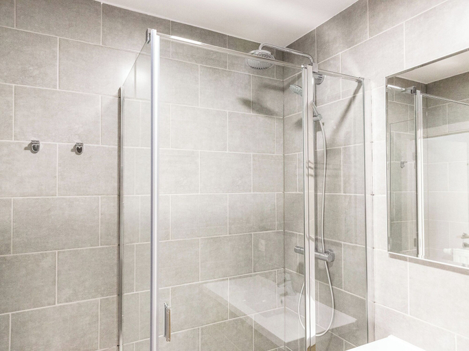 Bathroom 2, Degroux by Homenhancement, Bruxelles