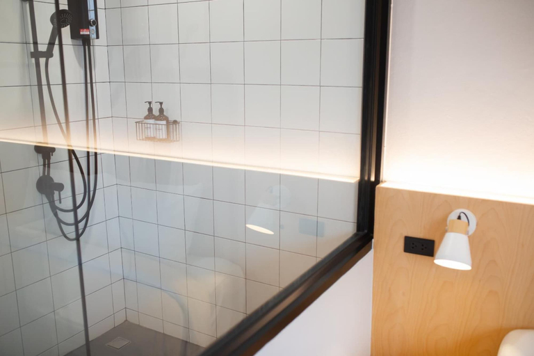 Bathroom 3, Karpenter Lampang, Muang Lampang