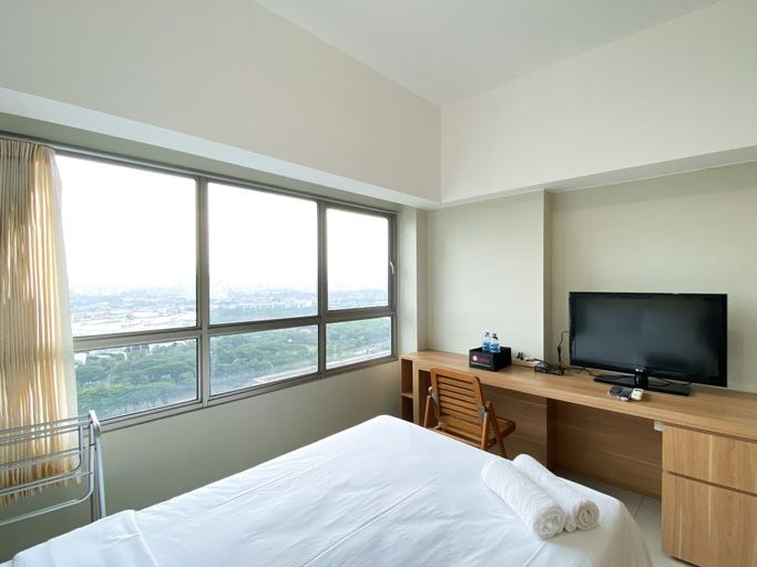Bedroom 3, Serene Stay Studio At Springlake Summarecon Bekasi Apartment, Bekasi
