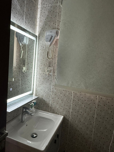 Bathroom 5, Ghima Apartments, Jeddah