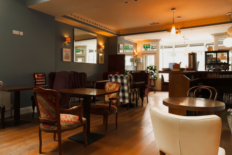 Food & Drinks 5, Phoenix Park Hotel, Dublin
