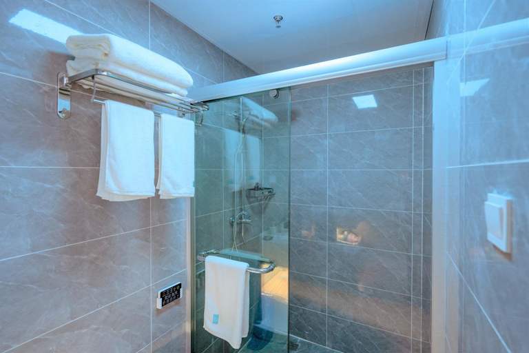 Bathroom 4, Yunqi River View Terrace Hotel, Chongqing