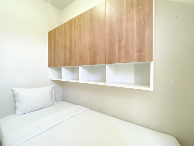 Bedroom 3, Homey And Nice 3Br At Springlake Summarecon Bekasi Apartment, Bekasi