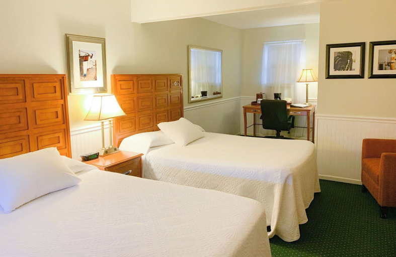 Others 4, Cedar Crest Inn, Knox