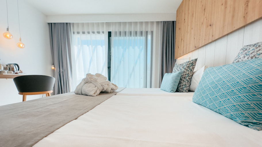 Bedroom 4, LABRANDA Corralejo Village - All Inclusive, Las Palmas