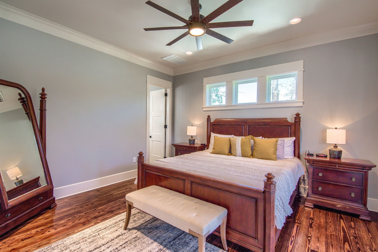 Room 3, River Repose Rr 7134 4 Bedroom Home by RedAwning, Comal