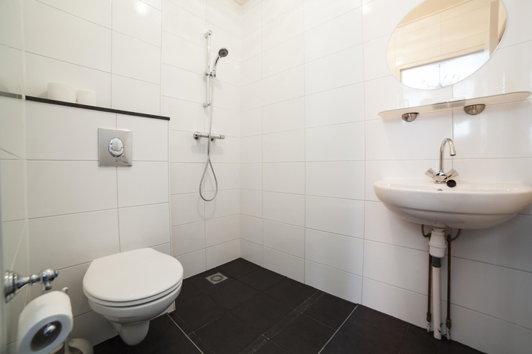Bathroom 3, Hotel Stad en Land, Alkmaar