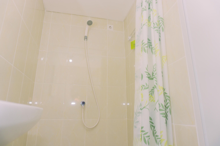 Bathroom 3, Simply Look And Homey Studio Apartment At M-Town Residence, Tangerang