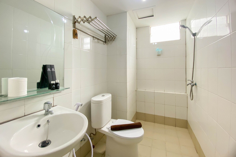Bathroom 4