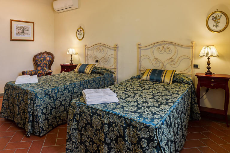 Bedroom 3, Villa Colombai, Pisa