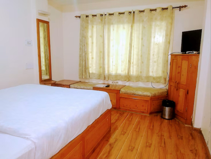 Bedroom 3, Hotel Rising Star, Kullu