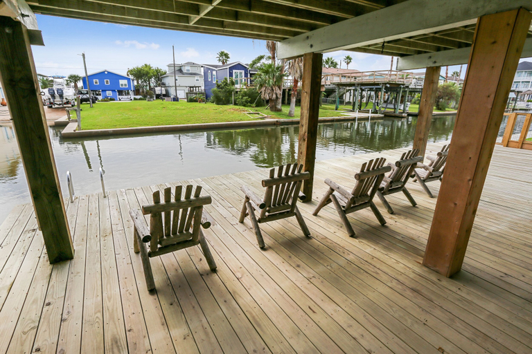 Others 1, Dock Holiday, Galveston