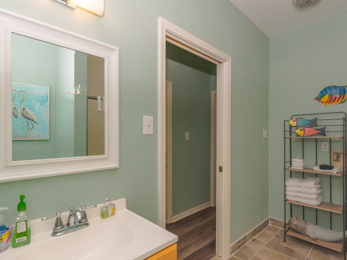 Bathroom 3, Coastal Oasis, Aransas