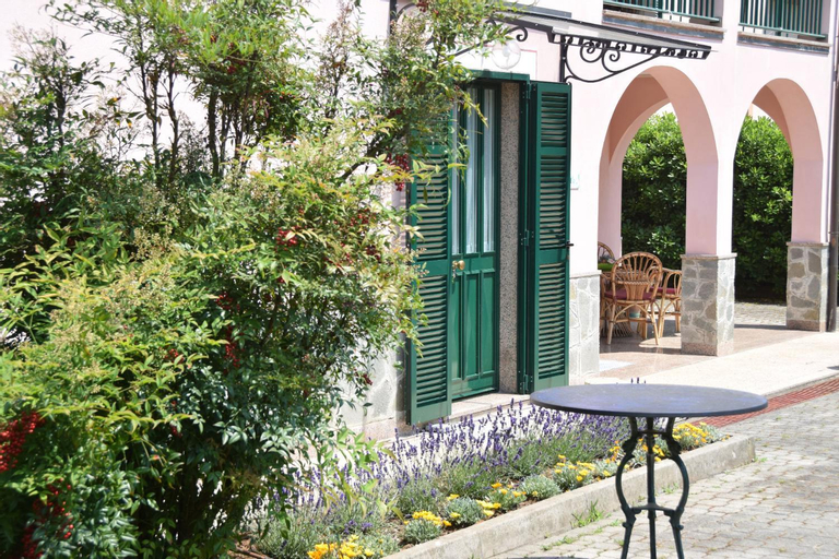 Exterior & Views 4, Margherita Guest House, Genova
