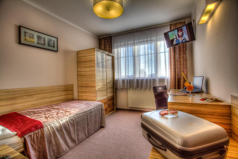 Bedroom 2, Hotel Alpex, Zabrze