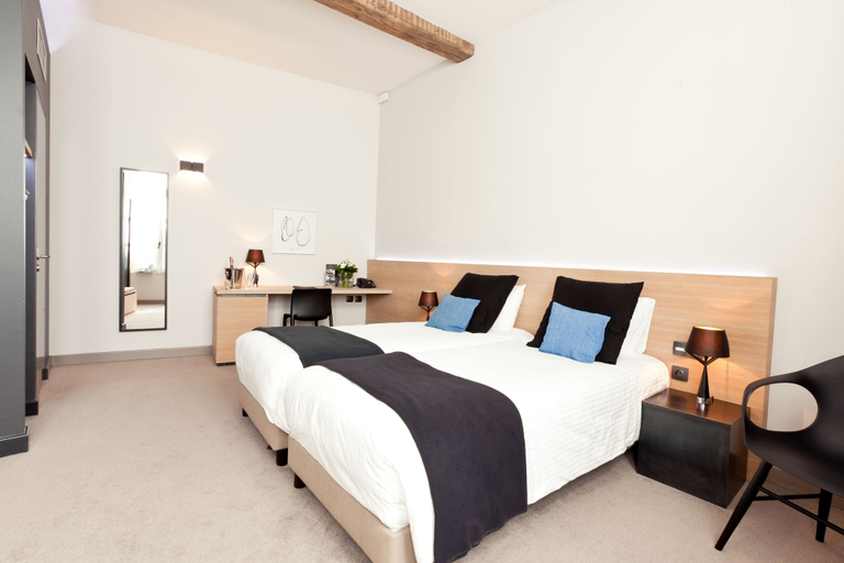 Bedroom 4, Hotel Neuvice, Liège