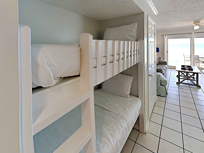 Bedroom 2, Royal Palms by Southern Vacation Rentals, Baldwin