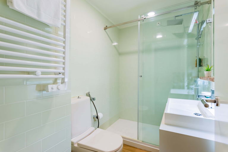 Bathroom 8