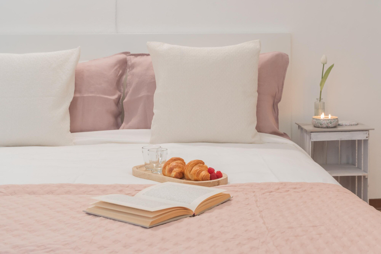 Room 2, Nonna Tere Apartment, Como