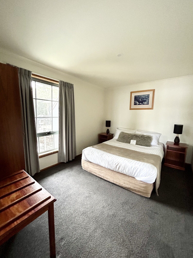Bedroom 2, Risby Cove, West Coast