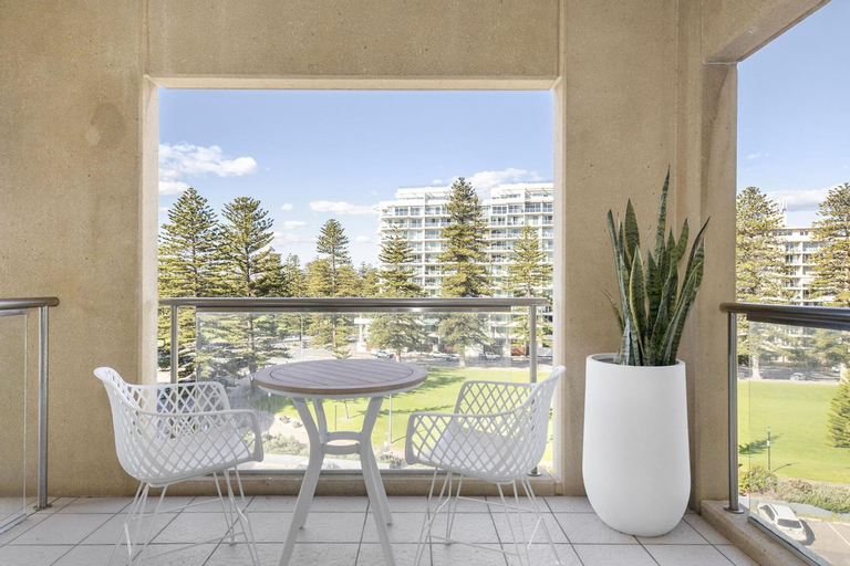 Exterior & Views 5, Belle Escapes - Park View Studio at The Pier, Adelaide