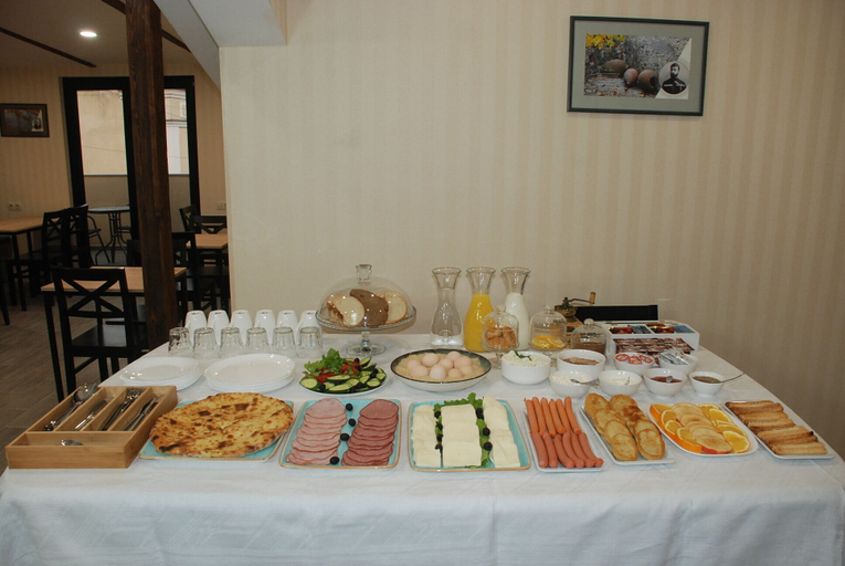 Food & Drinks 5, Hotel Cordata, Tbilisi