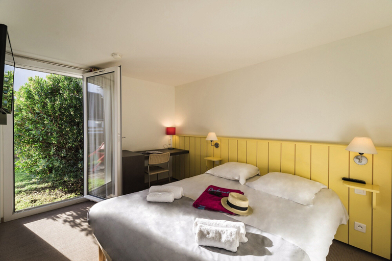 Bedroom 2, Belambra Clubs Trégastel - Le Castel Sainte Anne, Côtes-d'Armor