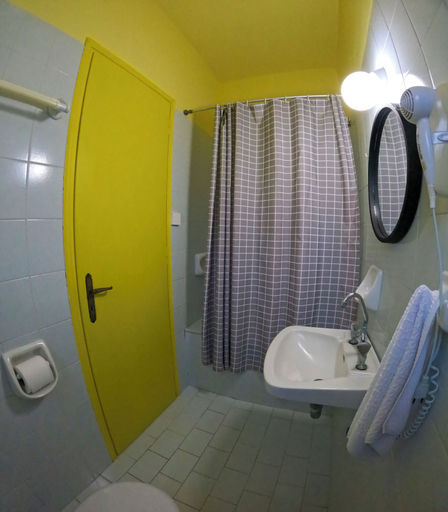 Bathroom 3, Irene Hotel, South Aegean