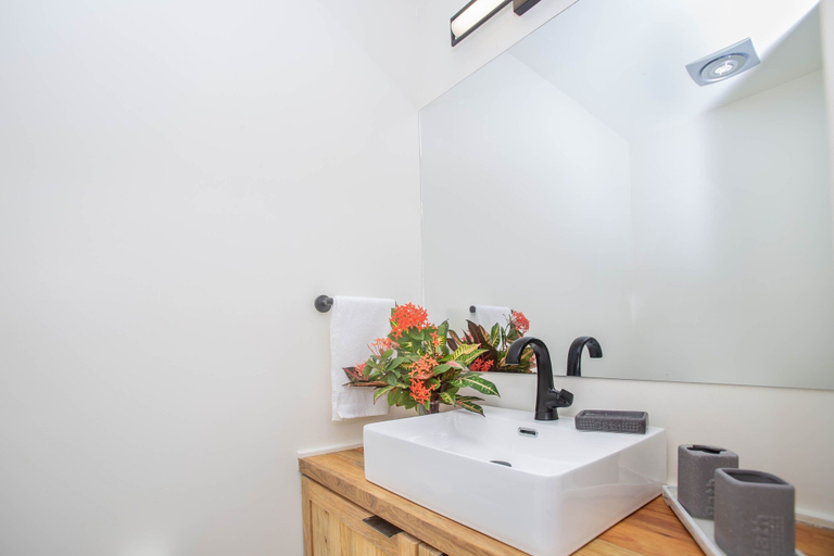 Bathroom 4, Stunning Views At - Villa Aire 1 Bedroom Apts by RedAwning, Roatán