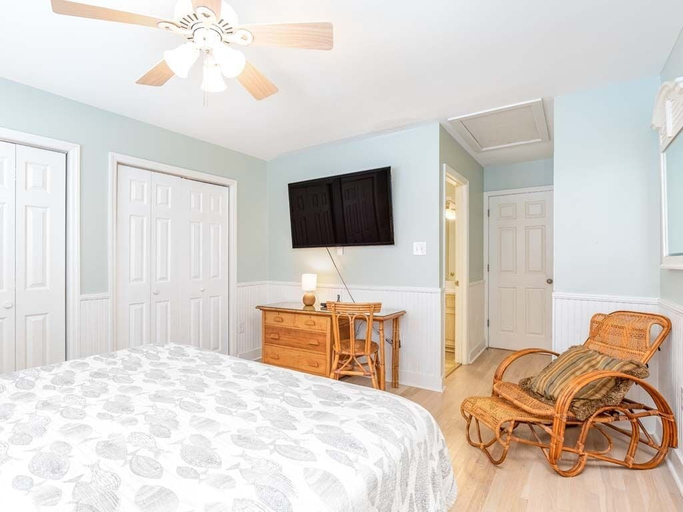 Bedroom 3, Catch A Wave by Tybee Vacation Rentals, Chatham