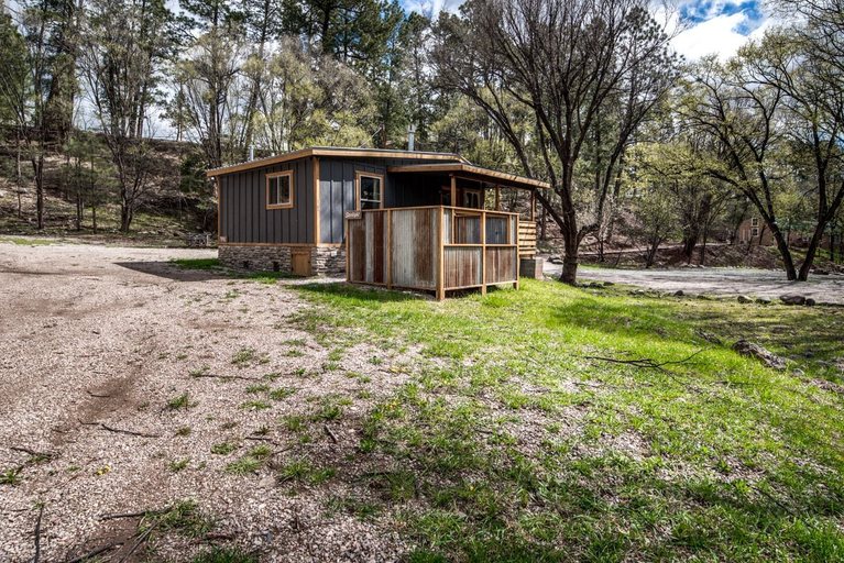 Exterior & Views 2, Starlight Cabin, Lincoln