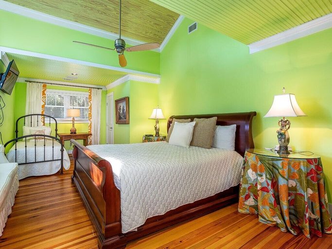 Bedroom 2, Blue Skies by Tybee Vacation Rentals, Chatham