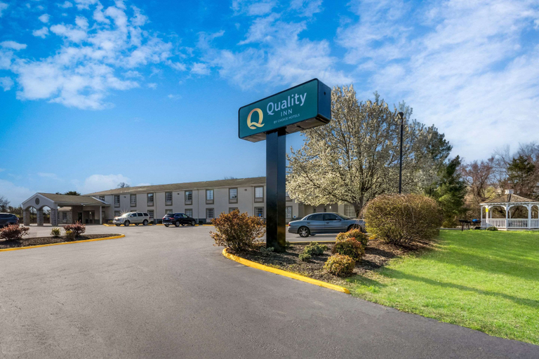 Exterior & Views 1, Quality Inn University Area, Prince Edward