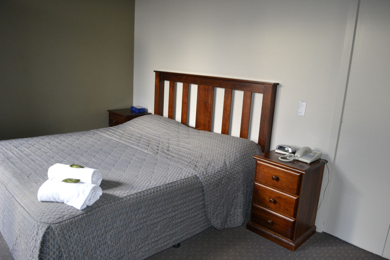 Bedroom 4, Dorset Gardens Hotel, Maroondah - Croydon