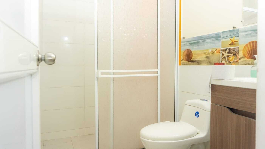 Bathroom 3, La Casa de Petra, Santa Marta (Dist. Esp.)