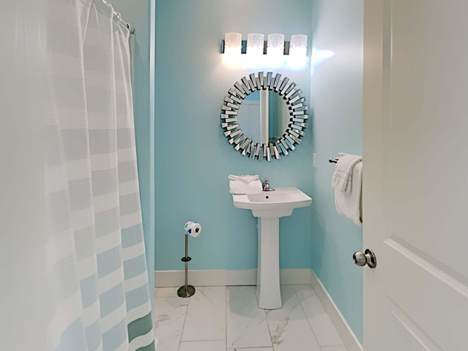 Bathroom 4, Mural Manor on Ponce by Southern Vacation Rentals, Baldwin