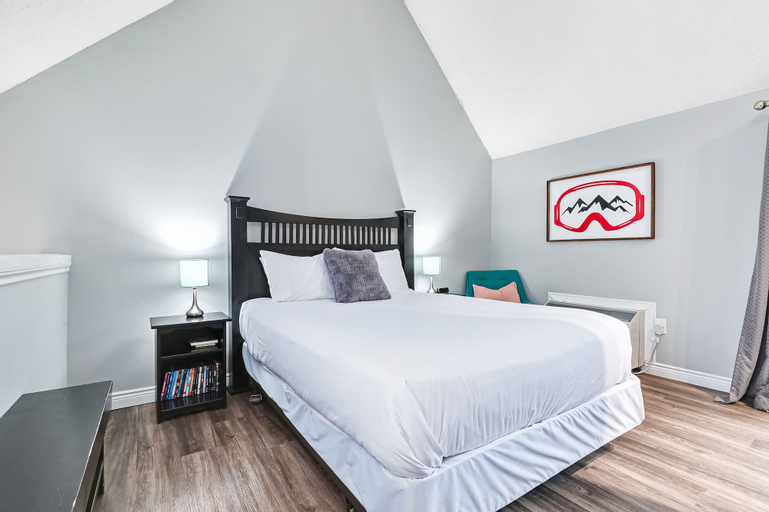 Bedroom 12