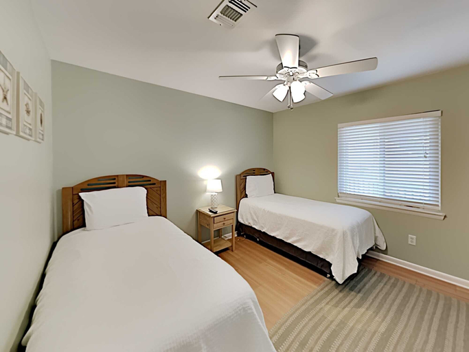 Bedroom 2, Pelican's Perch by Southern Vacation Rentals, Escambia