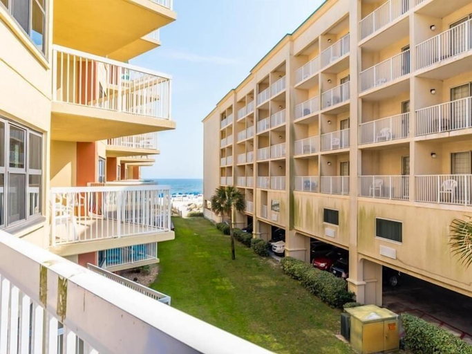Exterior & Views 2, Harbour Place #202 by Southern Vacation Rentals, Baldwin