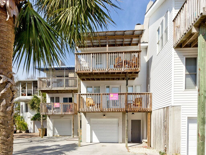 Exterior & Views, Good Times by Tybee Vacation Rentals, Chatham