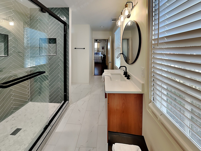 Bathroom 4, Frogtown Cottage by Tybee Vacation Rentals, Chatham