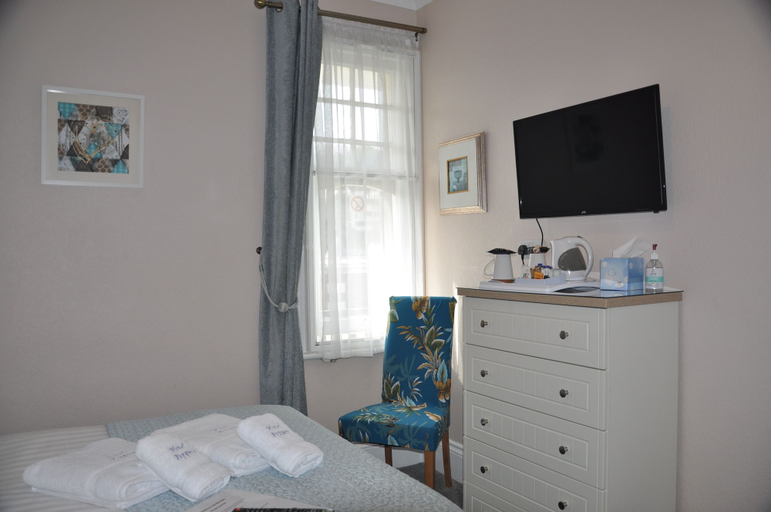 Bedroom 3, Hotel Peppers, Torbay