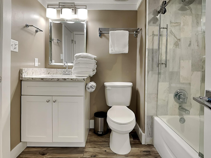 Bathroom 4, Edgewater by Southern Vacation Rentals, Walton
