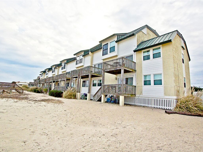 Exterior & Views 2, Tybee Lights 114A by Tybee Vacation Rentals, Chatham