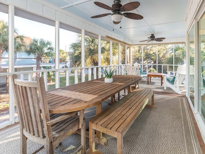 Food & Drinks, Palmetto Breeze, Chatham