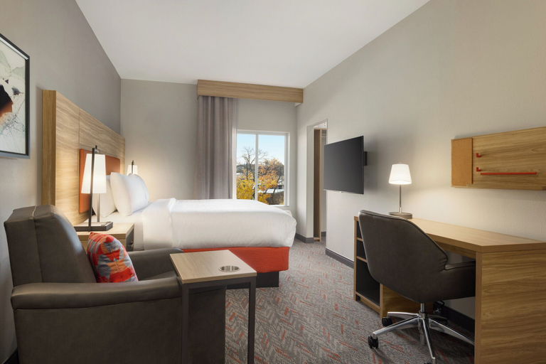 Bedroom 3, Candlewood Suites DOTHAN, Houston