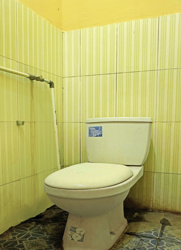 Bathroom 4, Hotel O Sweet Candy 1 Syariah, Karawang